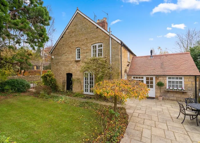 2 Manor Lodge Cottages